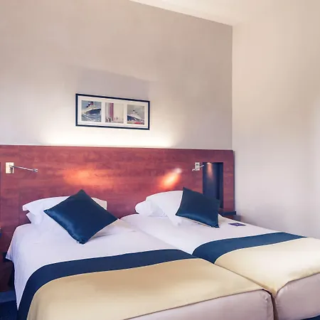 Mercure Maurepas Saint Quentin Exterior photo
