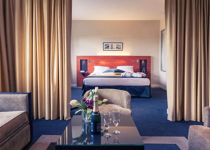 Mercure Maurepas Saint Quentin