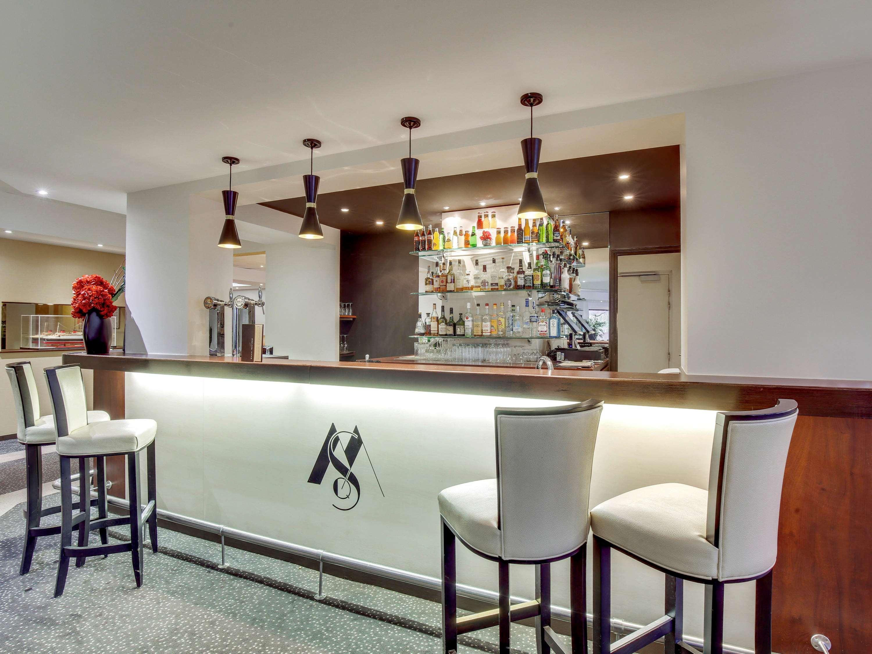 Mercure Maurepas Saint Quentin Hotel 4*