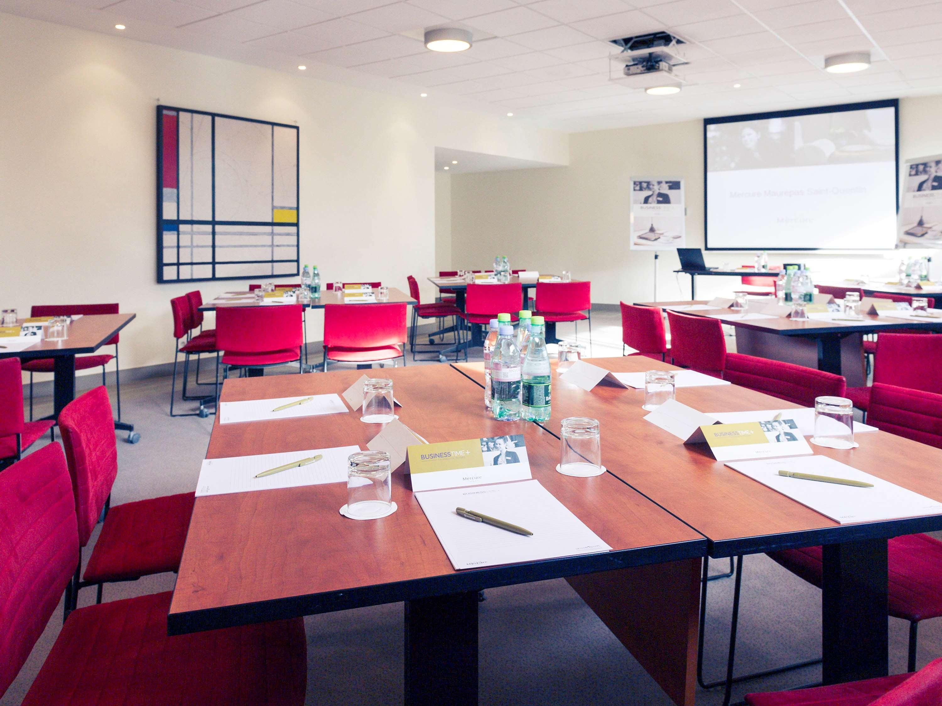 Mercure Maurepas Saint Quentin Hotel