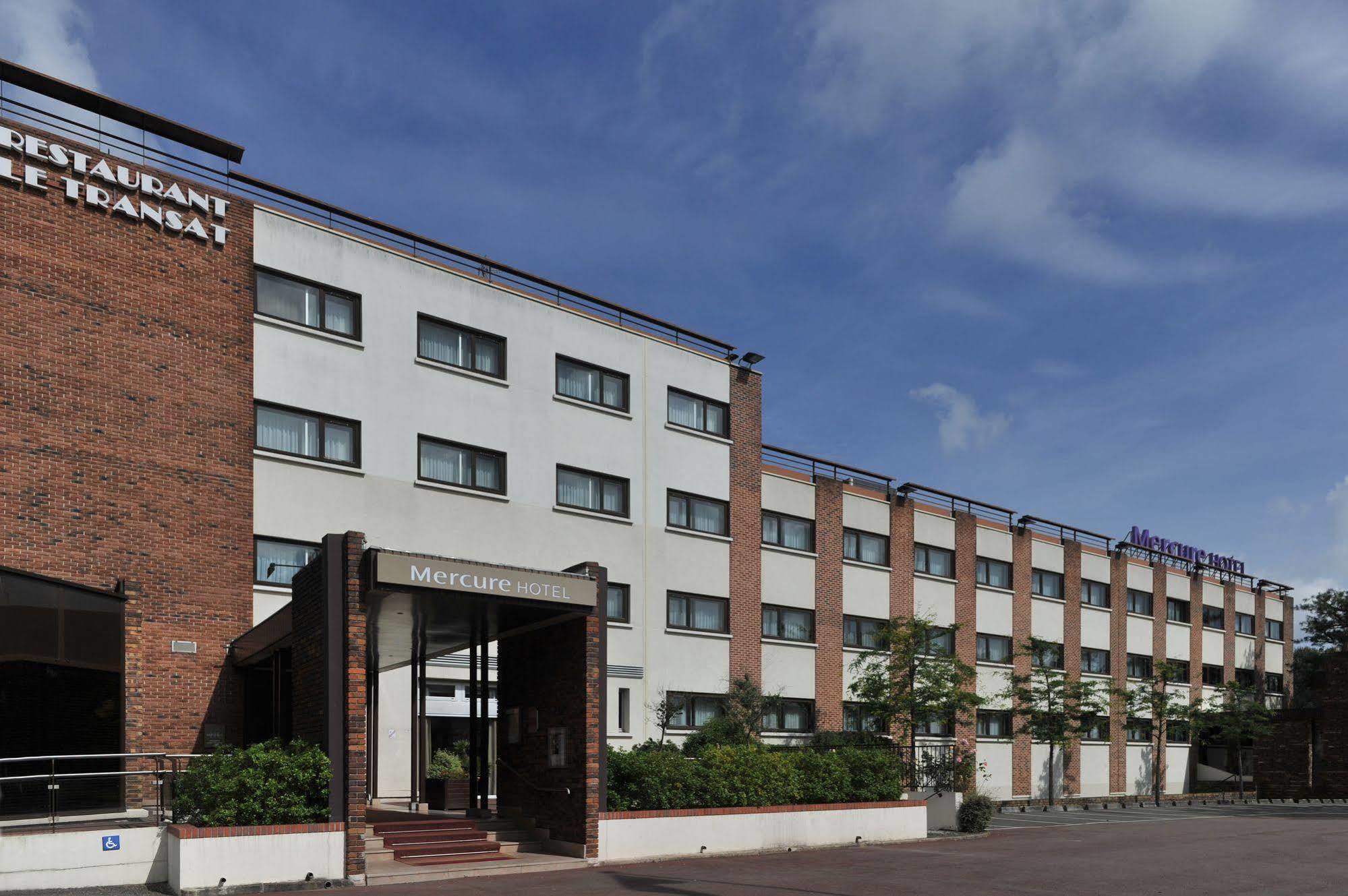 Mercure Maurepas Saint Quentin Hotel 4*