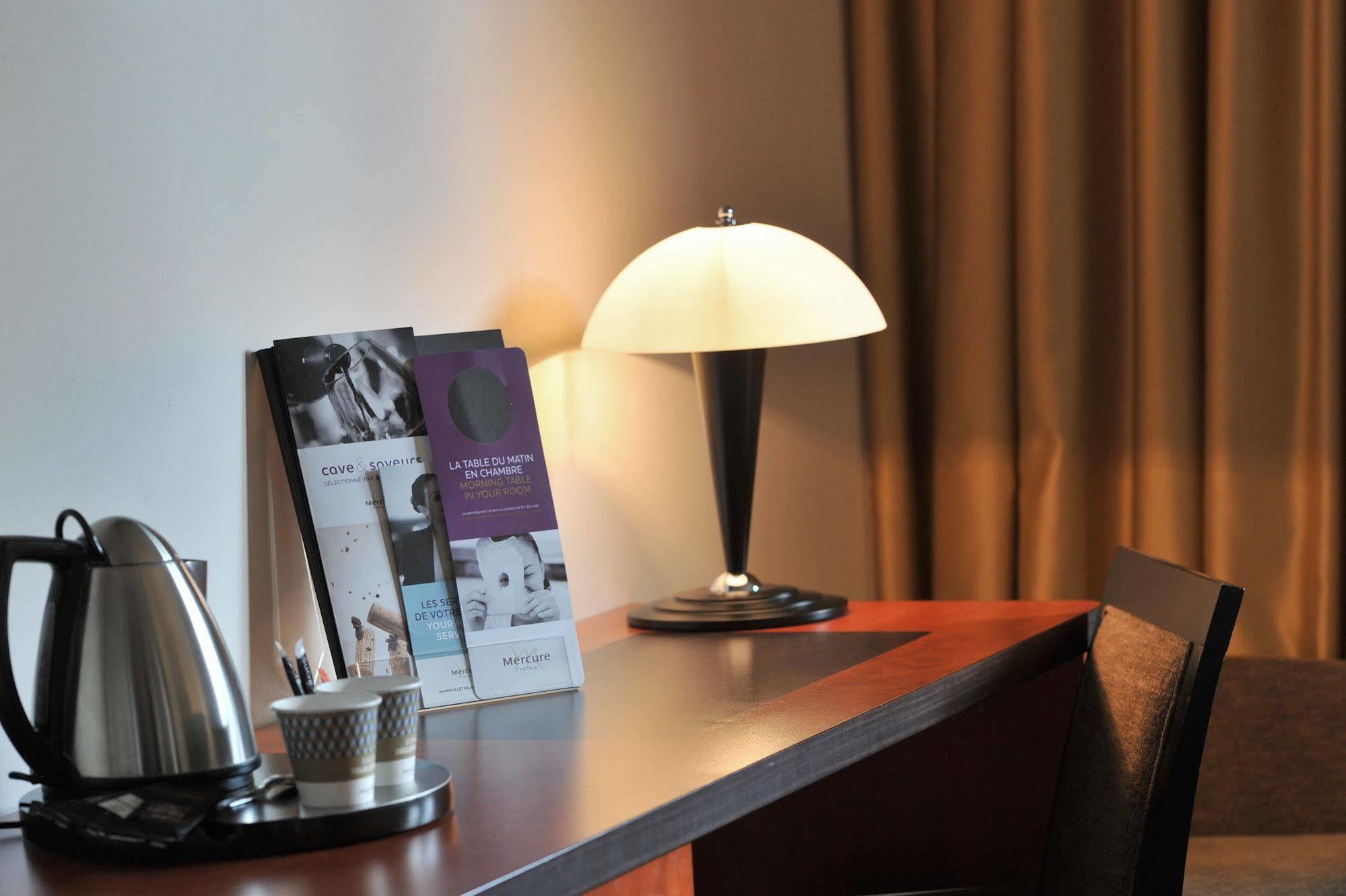 Mercure Maurepas Saint Quentin Hotel 4*