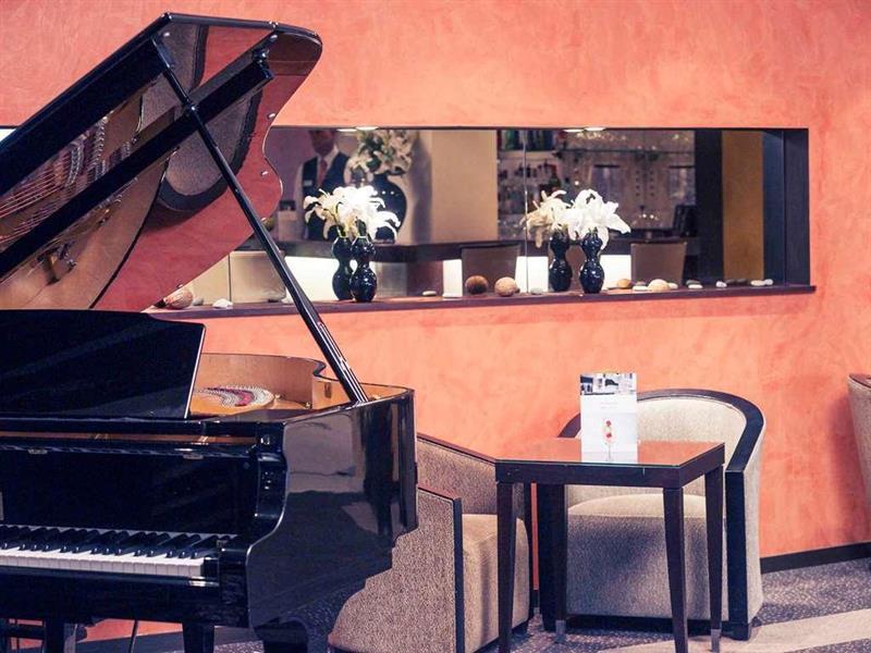 Mercure Maurepas Saint Quentin 4*